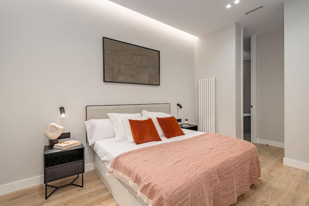 Centro XIII Calle De La Paz 2Br 2Bh Madrid Bagian luar foto