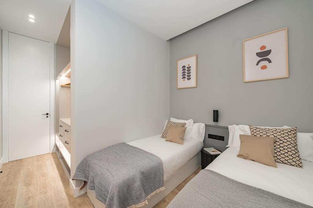 Centro XIII Calle De La Paz 2Br 2Bh Madrid Bagian luar foto